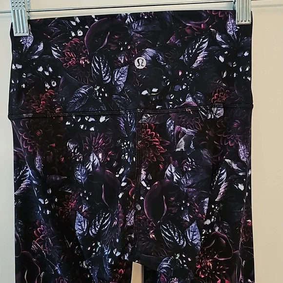 243. Lululemon Wunder Under High Rise Tight - Picture 5 of 9